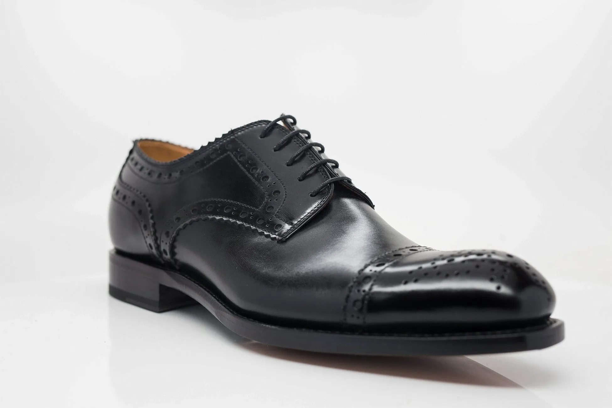 Burnished Calfskin Lace-Up Oxford Black