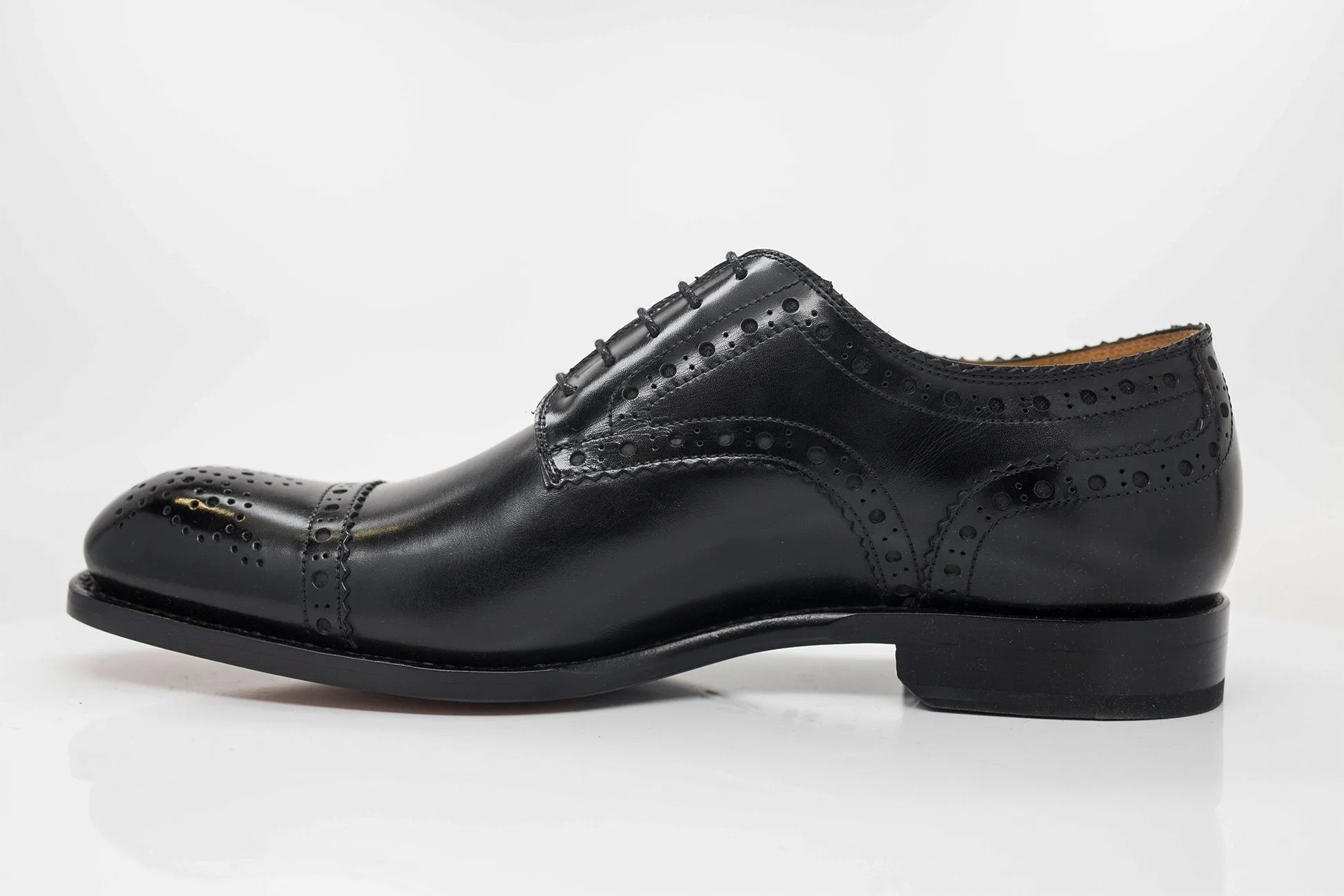 Burnished Calfskin Lace-Up Oxford Black