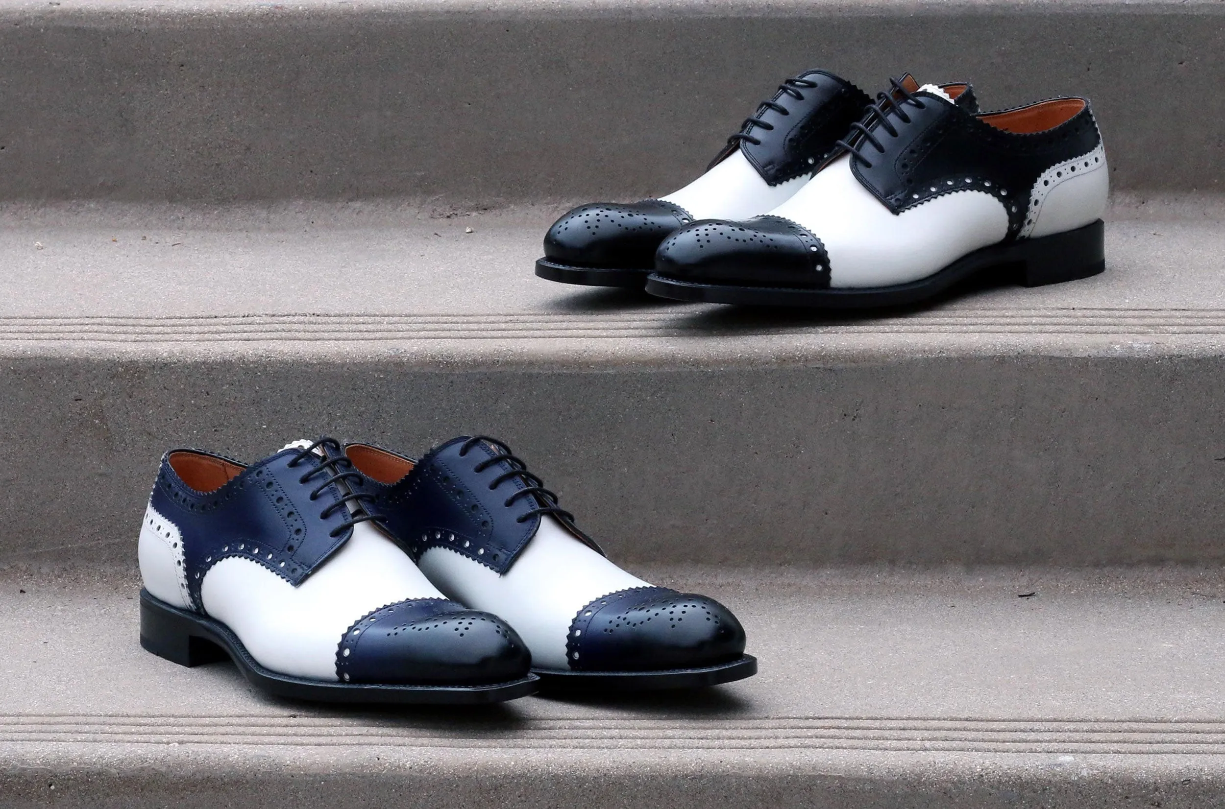 Burnished Calfskin Lace-Up Spectator Oxford Black/White