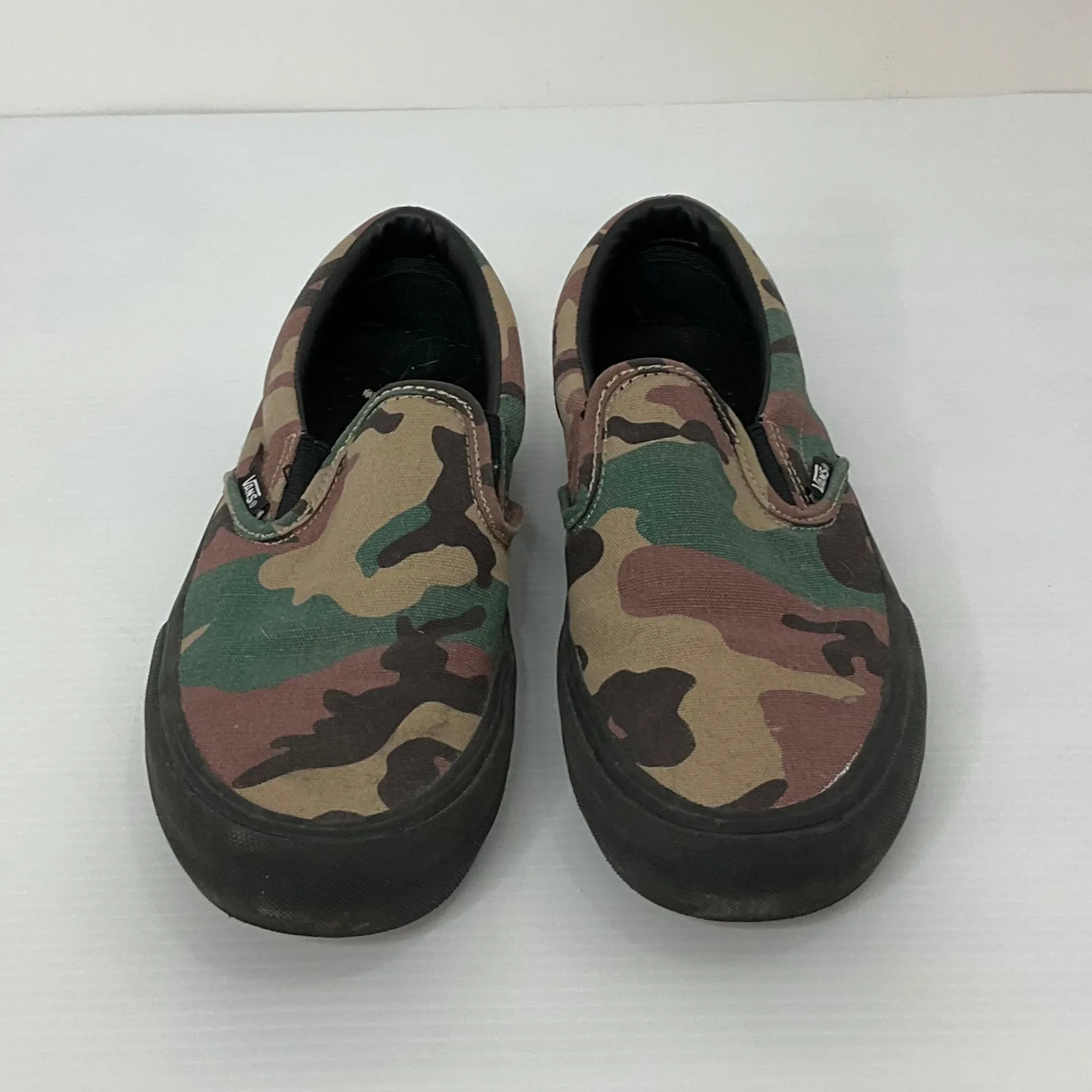 Camouflage Print Shoes Sneakers Vans, Size 9.5