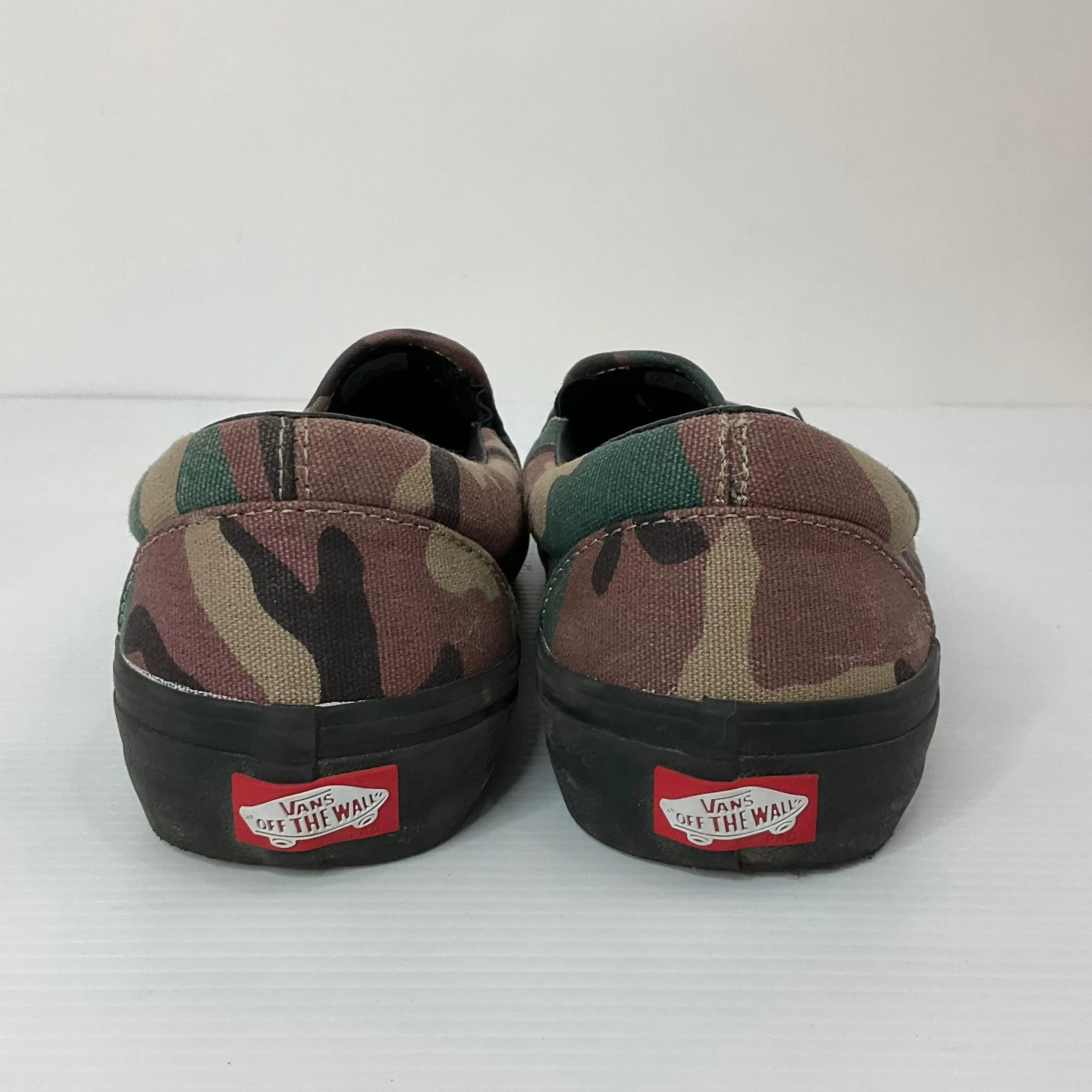 Camouflage Print Shoes Sneakers Vans, Size 9.5